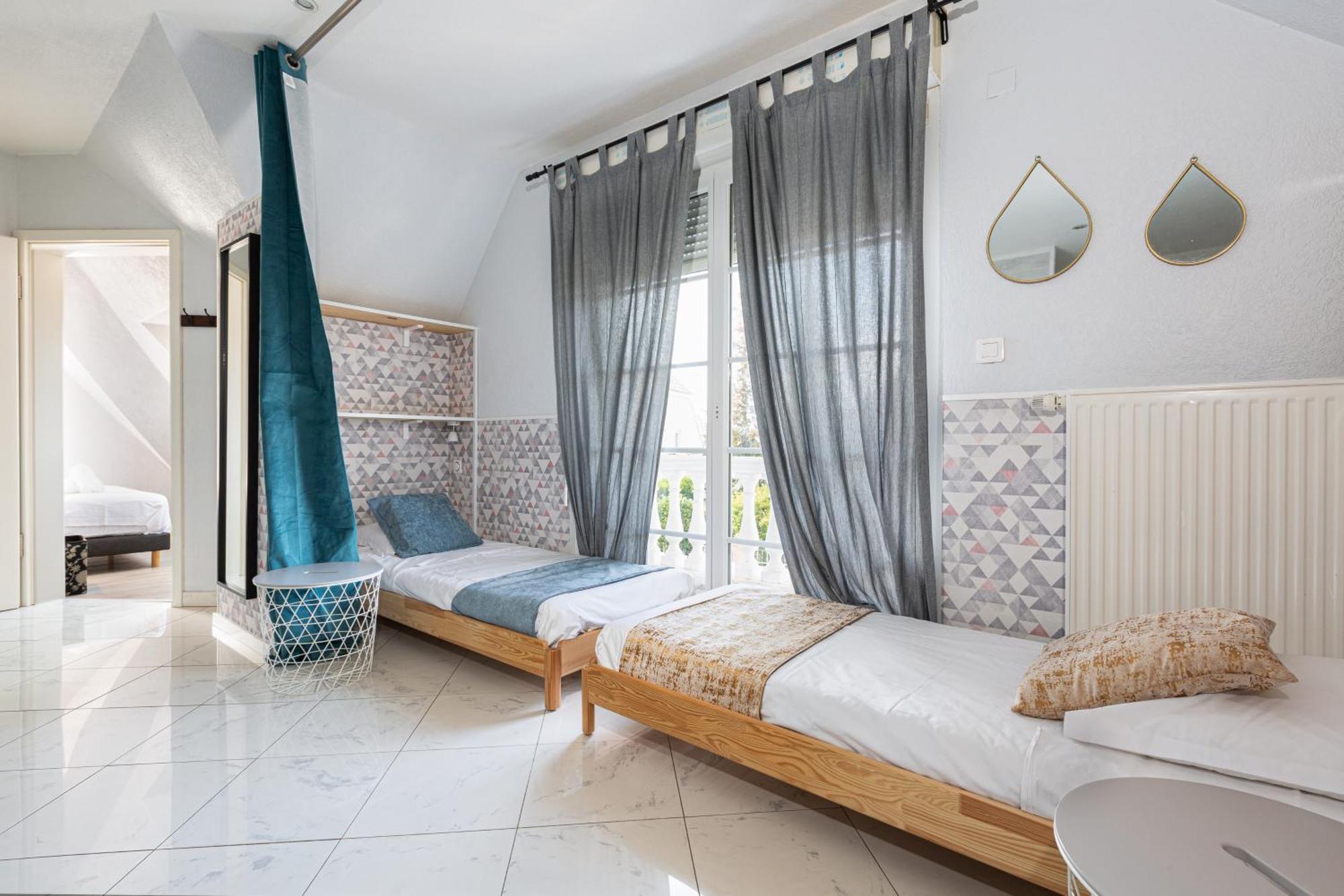 Gites Spa Strasbourg - Villa Ours - Spa Prive, Sauna, Borne D'Arcade, Babyfoot Ittenheim Ngoại thất bức ảnh