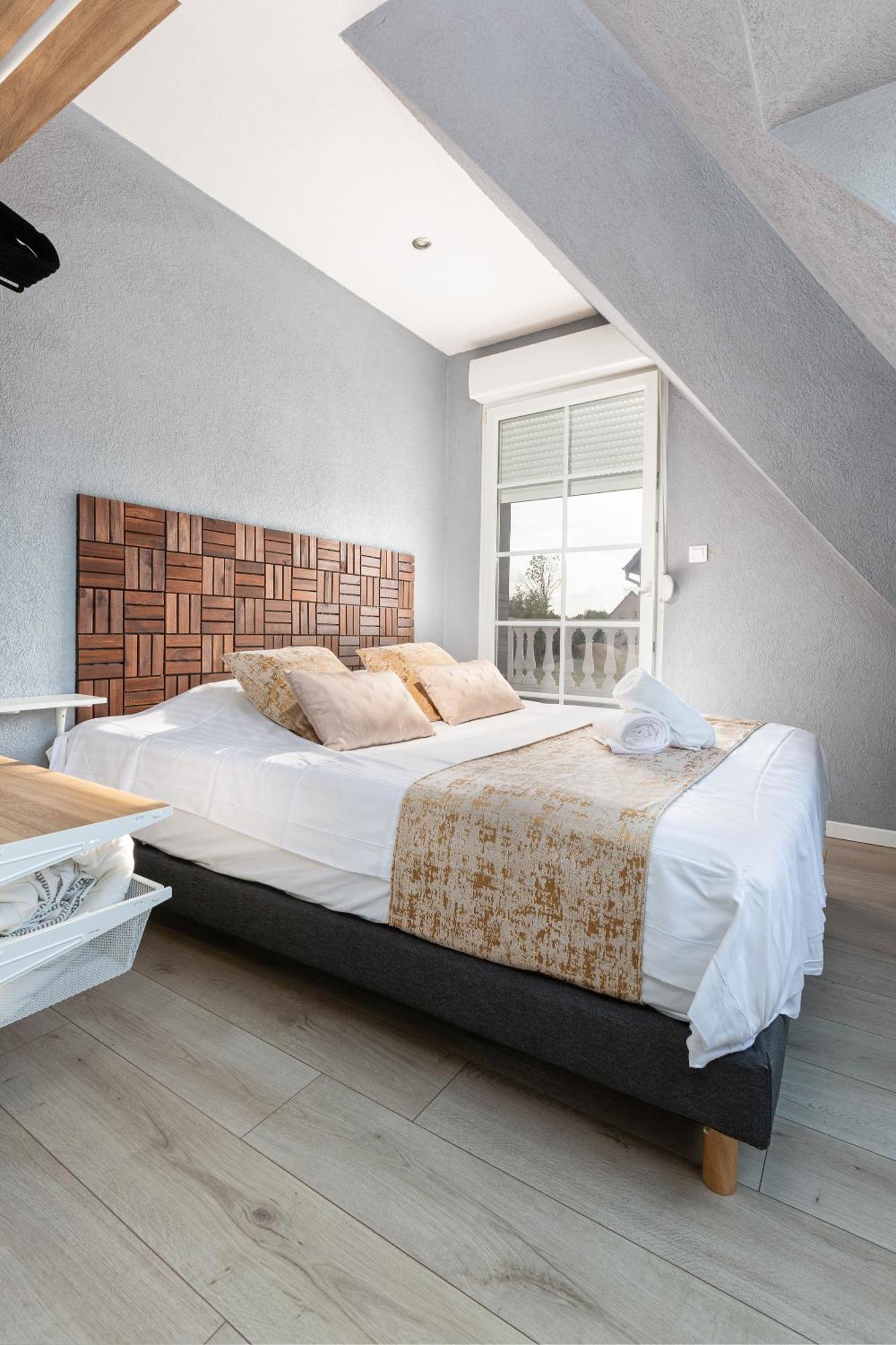 Gites Spa Strasbourg - Villa Ours - Spa Prive, Sauna, Borne D'Arcade, Babyfoot Ittenheim Ngoại thất bức ảnh